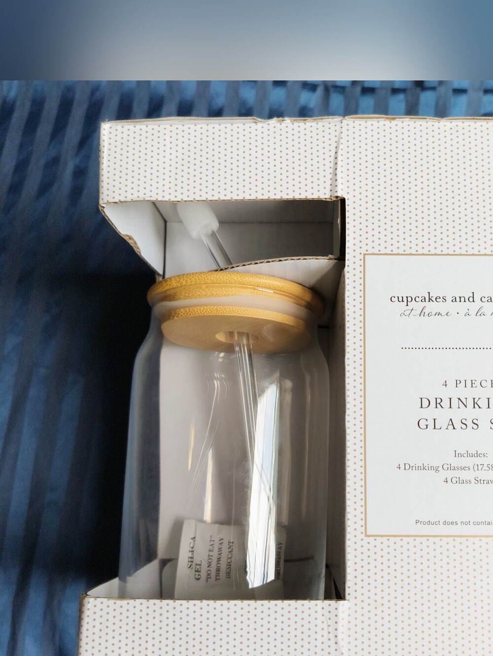 cupcakes & cashmere Glass Drinking Jar Set with Lid and Straw